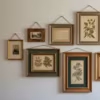 Astuce simple : offrez un look vintage à vos cadres suspendus