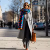 Rajeunissez votre style avec la nouvelle écharpe tendance
