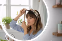 Frange en repousse : astuces pour un look stylé en phase ingrate